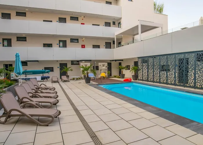Sunset Resort 311
